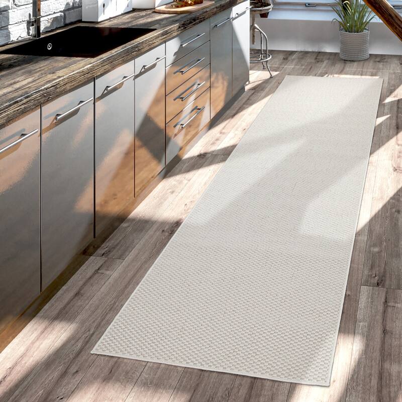 Variegated Waterproof Outdoor Rug for Patio - 2'8" x 8'2" - cream