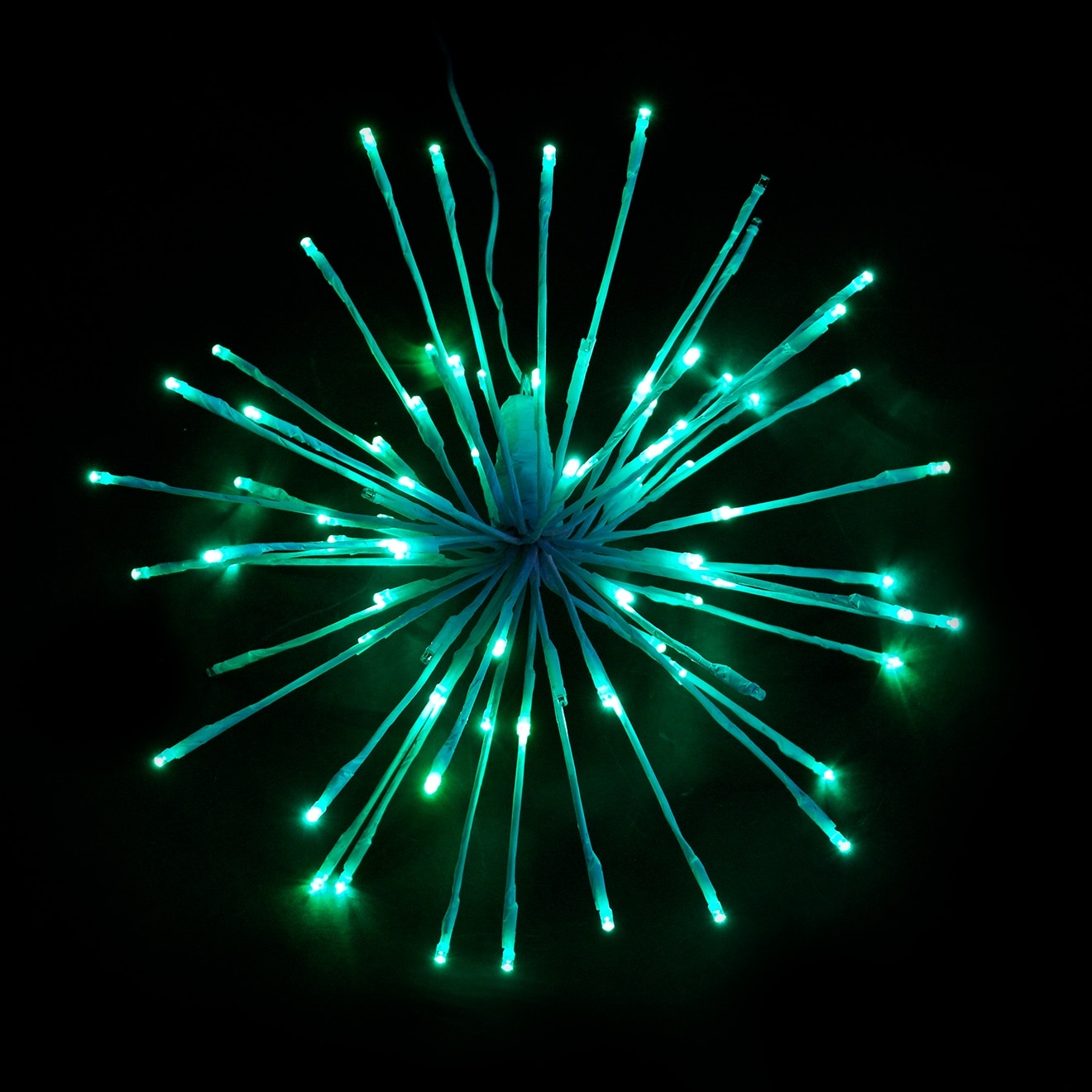 Christmas LED Spritzer Green 16 Inch