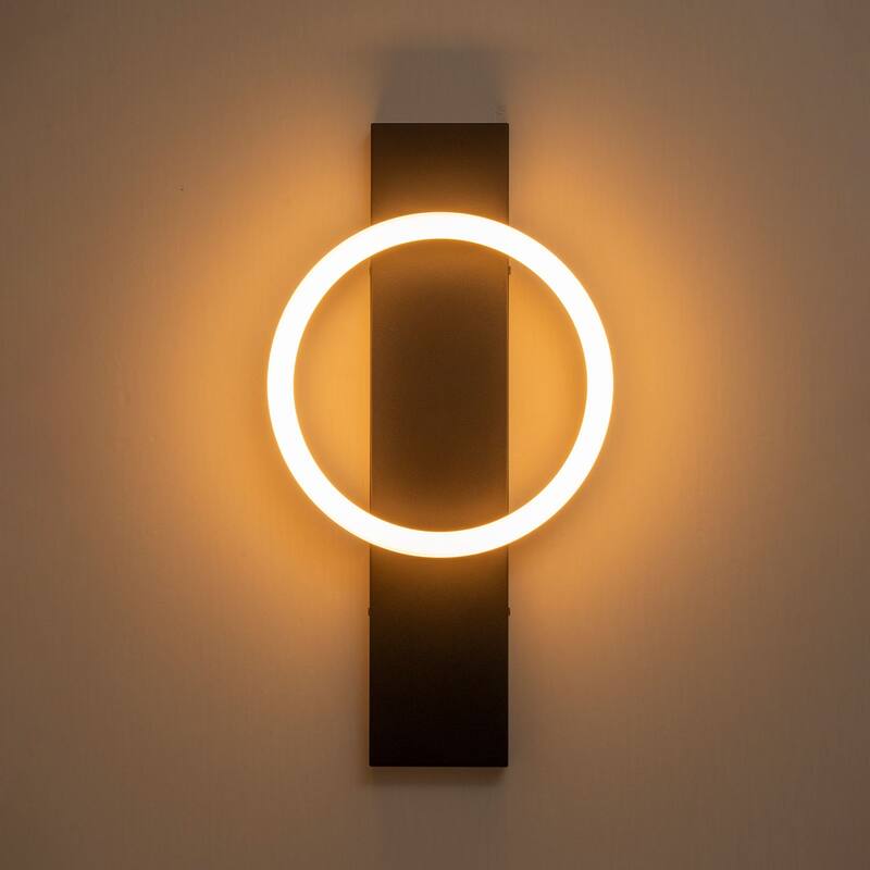 Modern Black Integrated LED Outdoor Wall Sconce