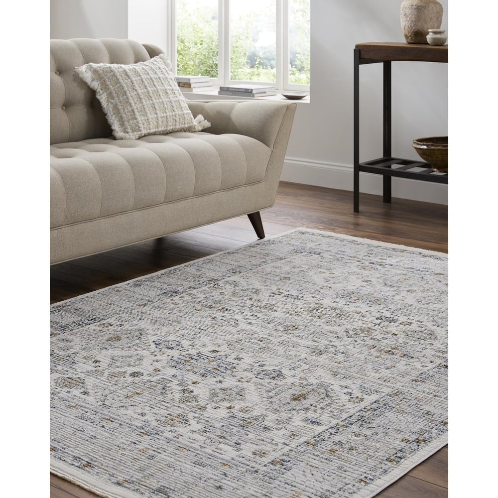 Livabliss Traditional Edmonton Diamond Area Rug