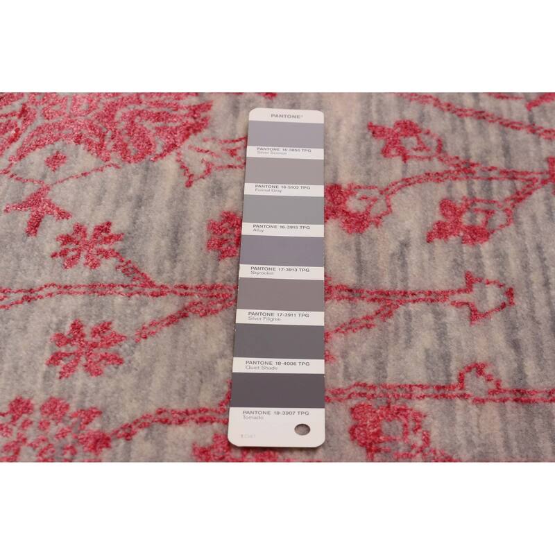 ECARPETGALLERY Hand-knotted Heritage Light Grey Silk, Wool Rug - 6' 1" x 9' 1"