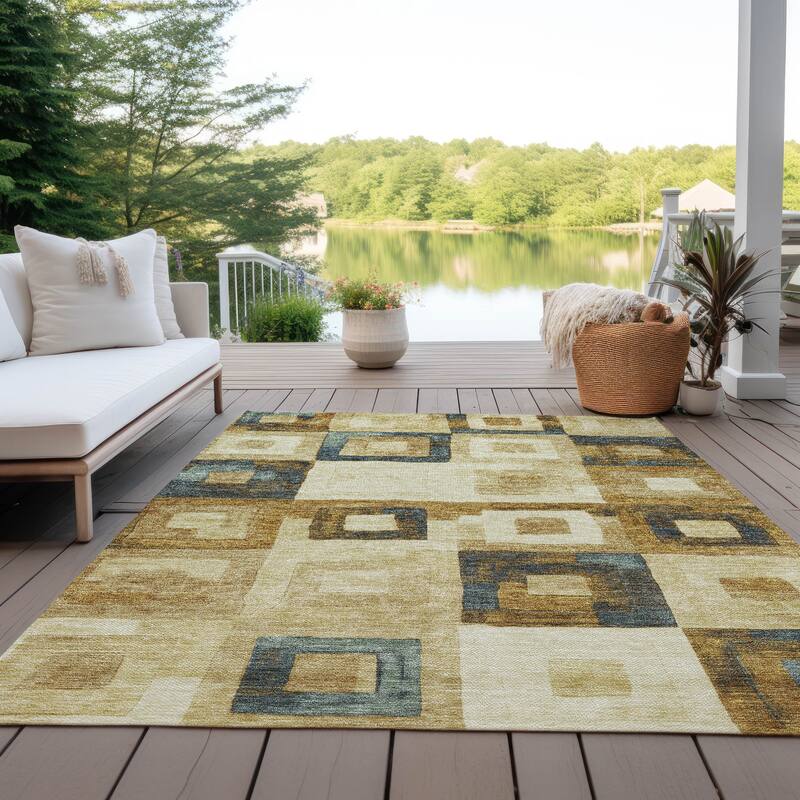 Machine Washable Indoor/ Outdoor Contemporary Blocks Chantille Rug