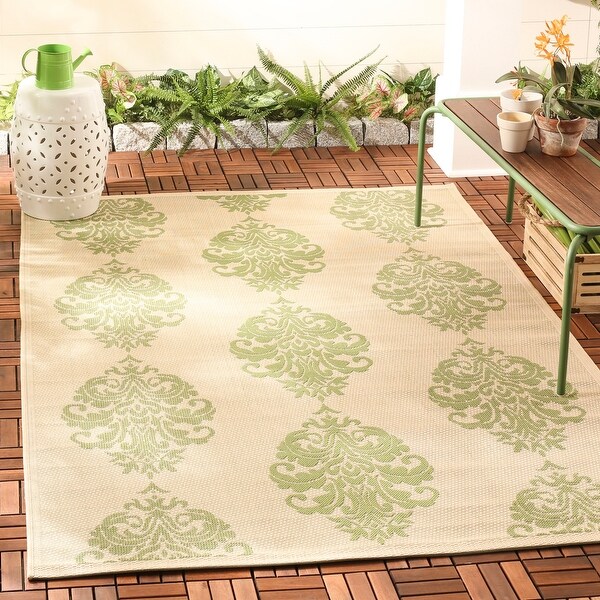 SAFAVIEH Courtyard Inell Damask Indoor/ Outdoor Patio Backyard Rug. Opens flyout.