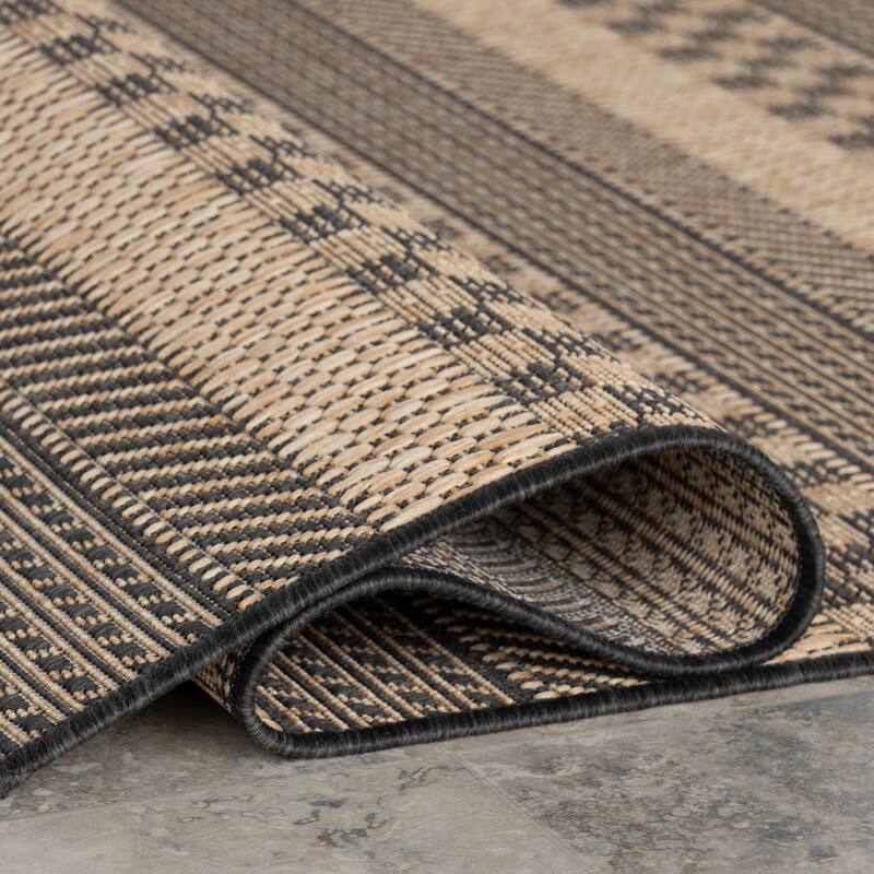 Nuloom Vail Modern Indoor/Outdoor Area Rug