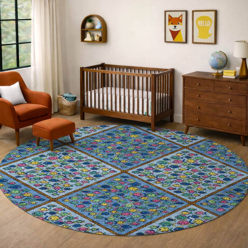 Machine Washable Indoor/ Outdoor Diamond Fish Chantille Rug