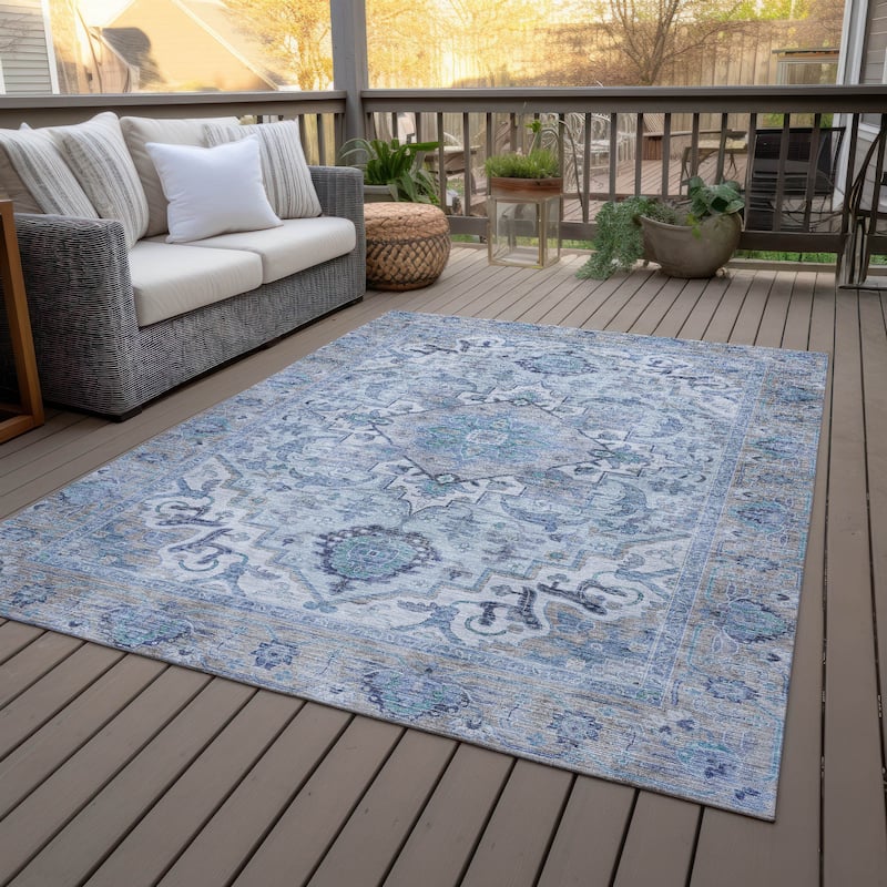 Machine Washable Indoor/Outdoor Traditional Vintage Chantille Rug
