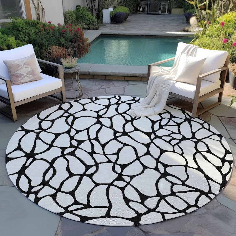 Machine Washable Indoor/ Outdoor Contemporary Chantille Rug - Ivory - 8' x 8'