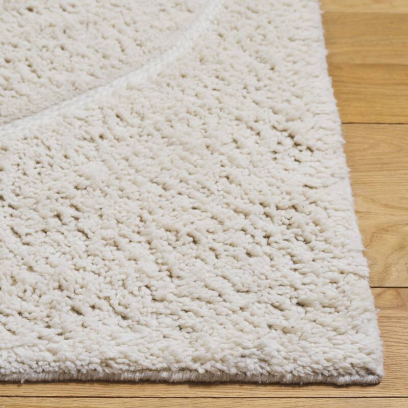 SAFAVIEH Handmade Casablanca Shag Melanija Wool Rug