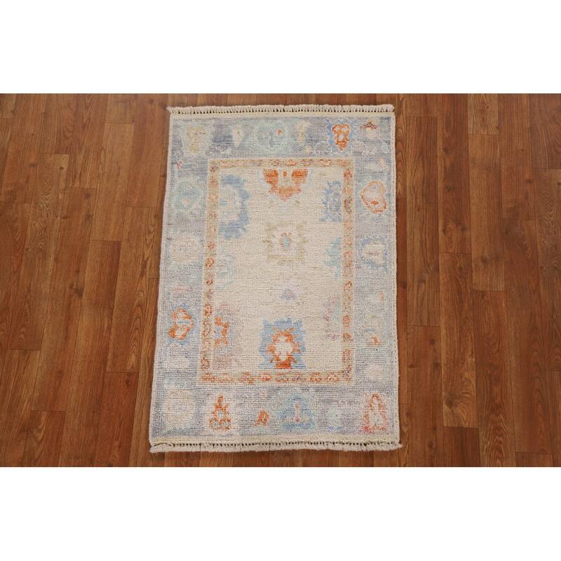 Hand Knotted Oriental 100% Wool Carpet Transitional Floral Beige & Ivories Oushak Area Rug - 2' 11'' X 2' 0''