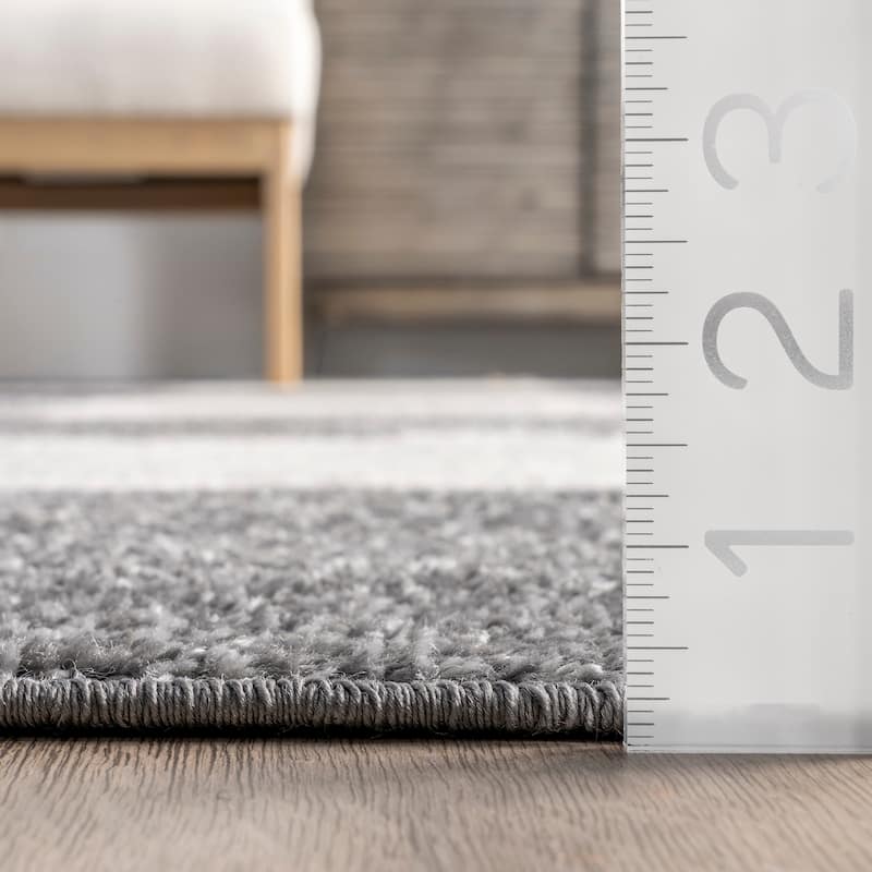 Nuloom Aisha Buffalo Plaid Area Rug