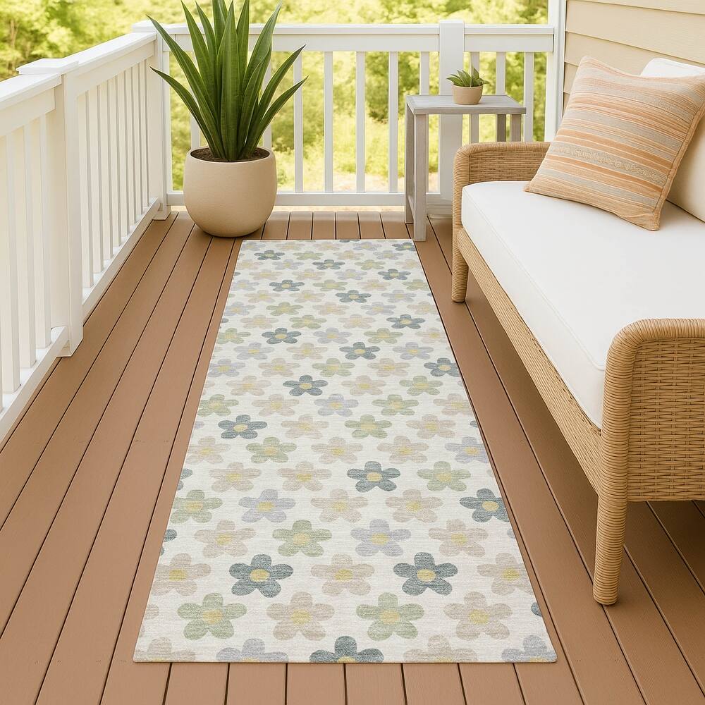 Machine Washable Indoor/ Outdoor Floral Kechi Chantille Rug
