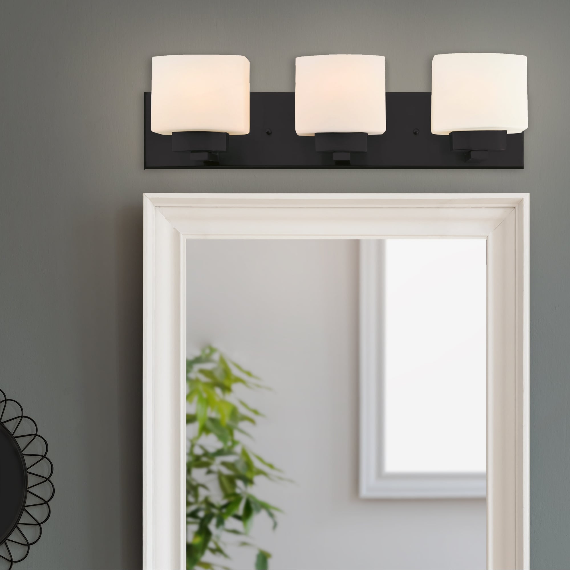 Dove Creek Traditional 3-Light Indoor Dimmable Bathroom Vanity Light