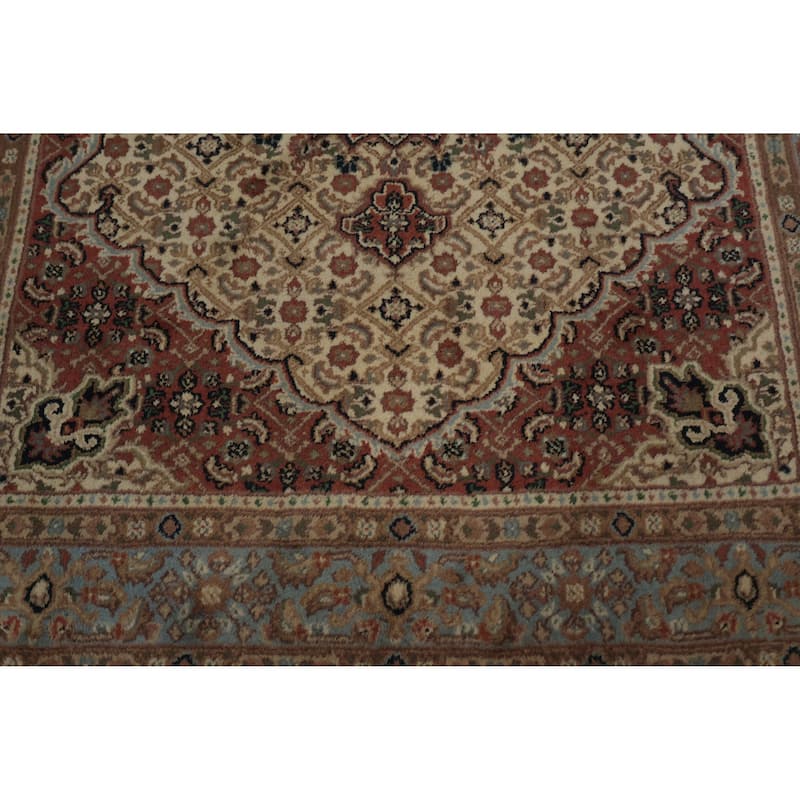 Hand Knotted Oriental 100% Wool Carpet Traditional Floral Beige & Ivories Tabriz Area Rug - 6' 8'' X 4' 9''