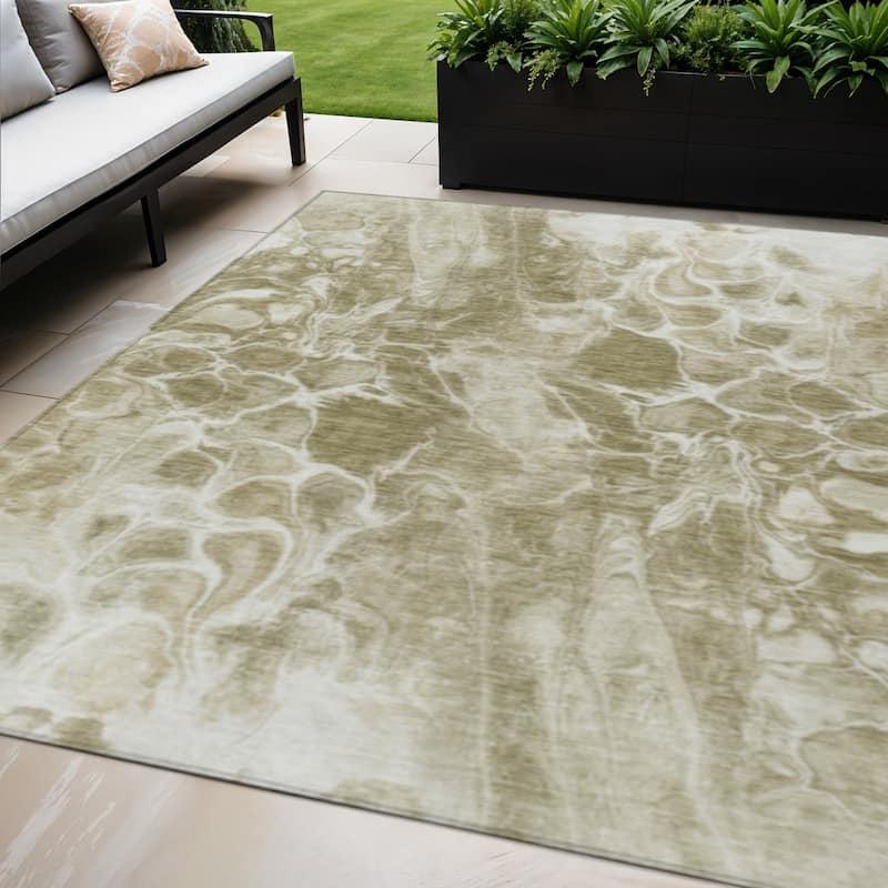 HomeRoots Abstract Transitional Rectangle Outdoor Rug - 5' X 8'