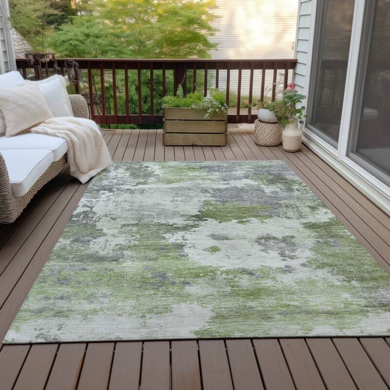 Machine Washable Indoor/Outdoor Abstract Blend Chantille Rug - Olive - 2'6" x 3'10"