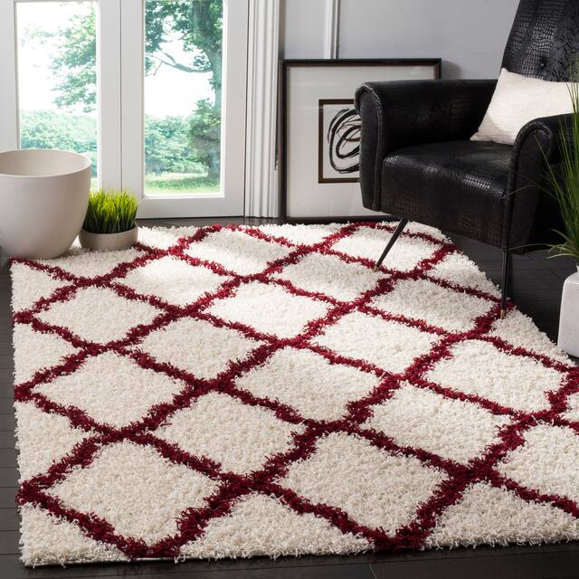 SAFAVIEH Dallas Shag Giusy Trellis 1.5-inch Thick Rug - 3' x 5' - Ivory/Red