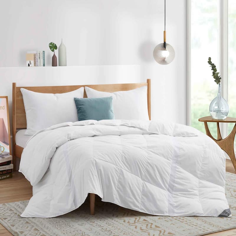 600 FP Cooling Lightweight Breathable White Down Comforter for Hot Sleeper, Mesh Design Summer Blanket - King - White