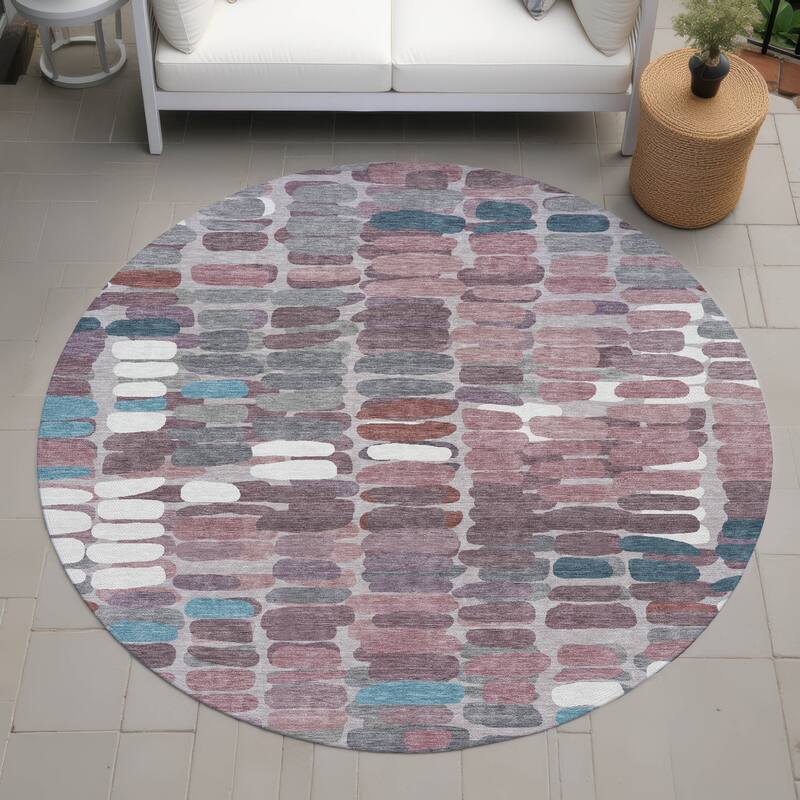 Machine Washable Indoor/ Outdoor Modern Caps Chantille Rug - Blush - 8' x 8'