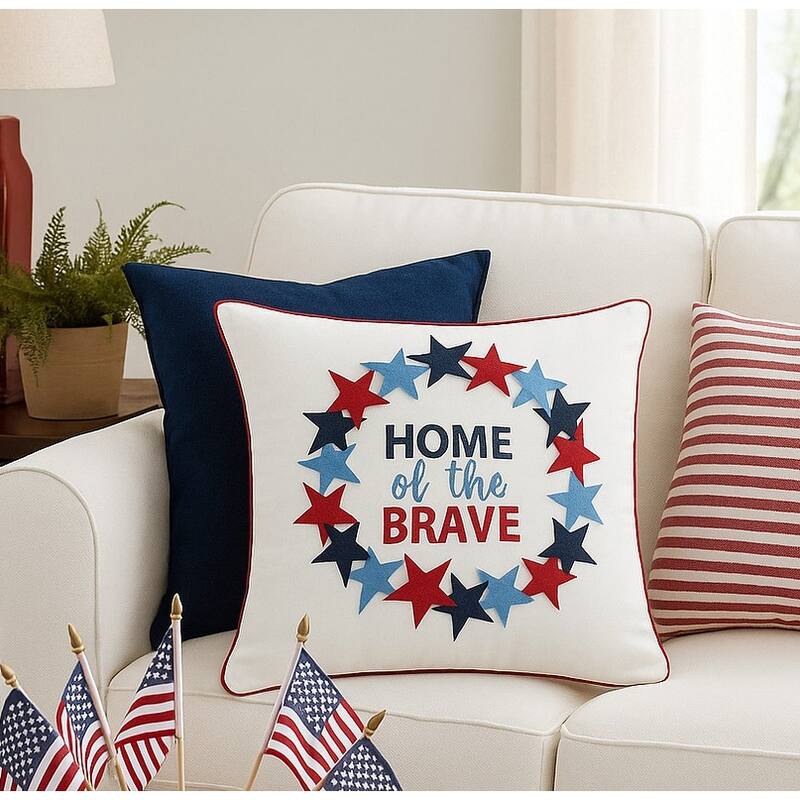 18" x 18" Patriotic "Home Of The Brave" Wreath Pattern Applique Accent Throw