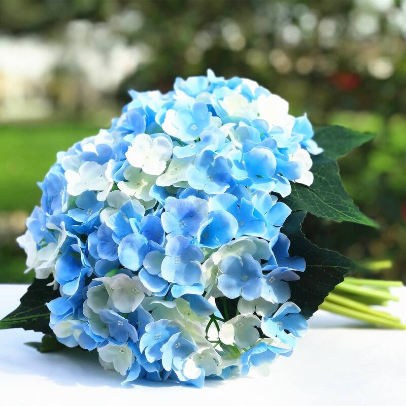 Enova Home Blue Cream Artificial Silk Hydrangea Fake Flowers Arrangement in Clear Glass Vase with Faux Water for Home Decoration