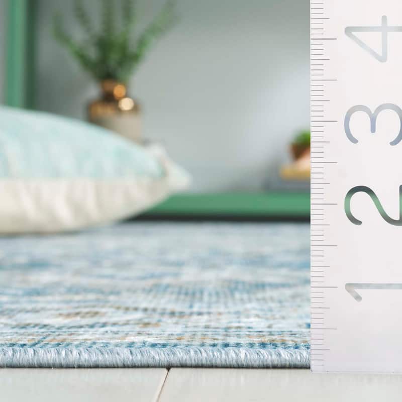 SAFAVIEH Orlando Channie Traditional Rug