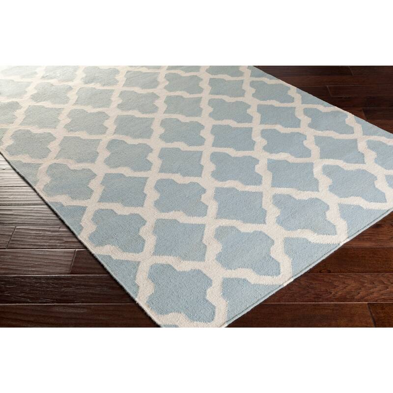 Hand-Woven Ashley Lattice Reverisble Flatweave Wool Area Rug - 5' x 8'