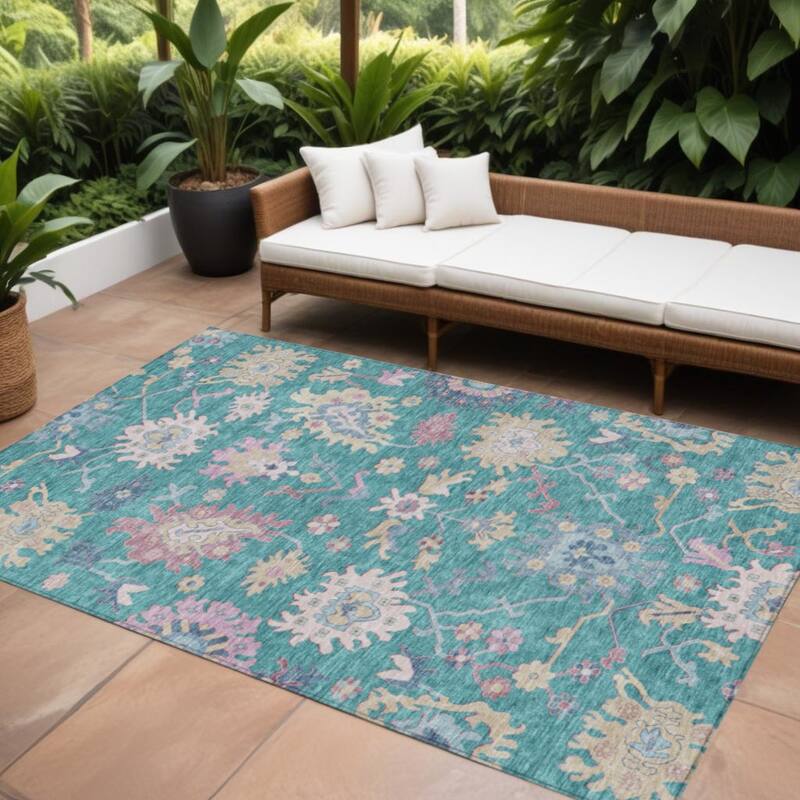 HomeRoots Floral Transitional Rectangle Outdoor Rug - 8' X 10'