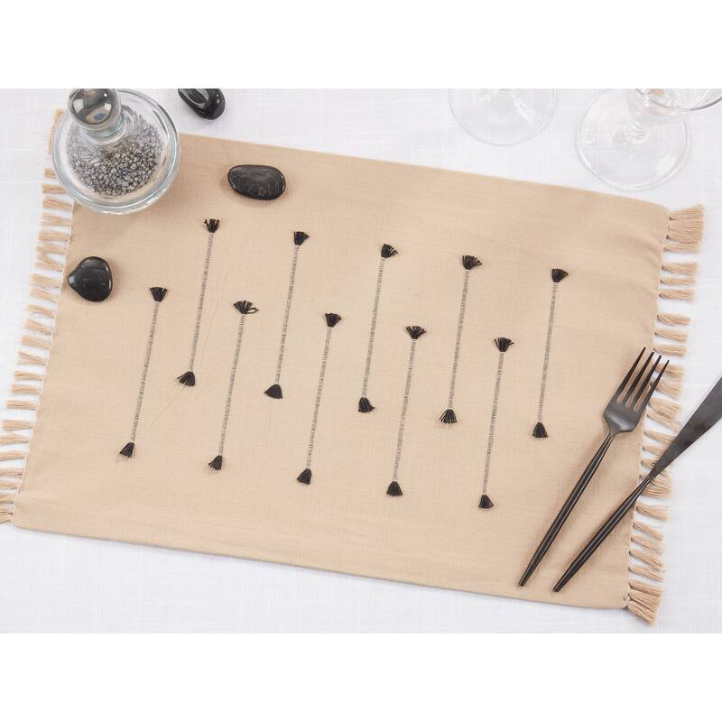 Line Design Fringe Placemats (Set of 4)