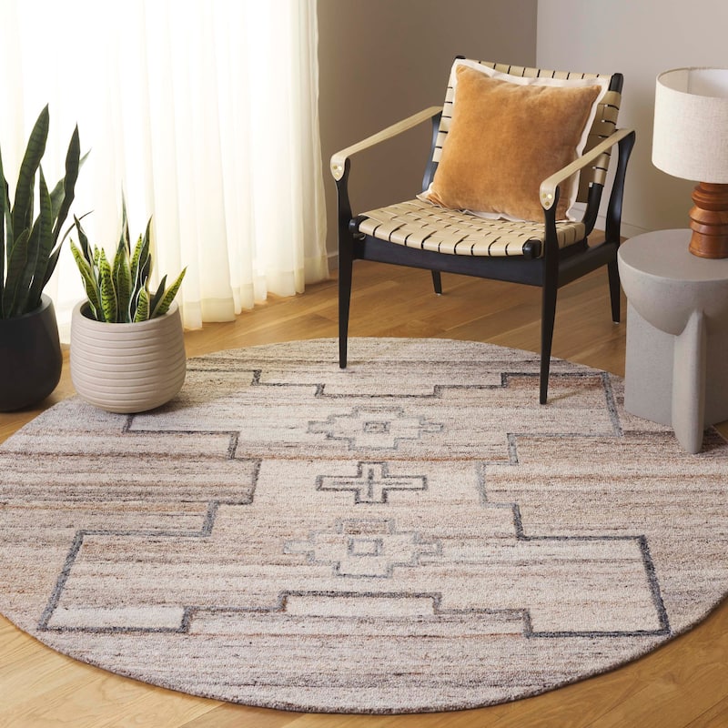 SAFAVIEH Handmade Kenya Ercilia Southwestern Wool Rug - 6' Round - Brown/Beige