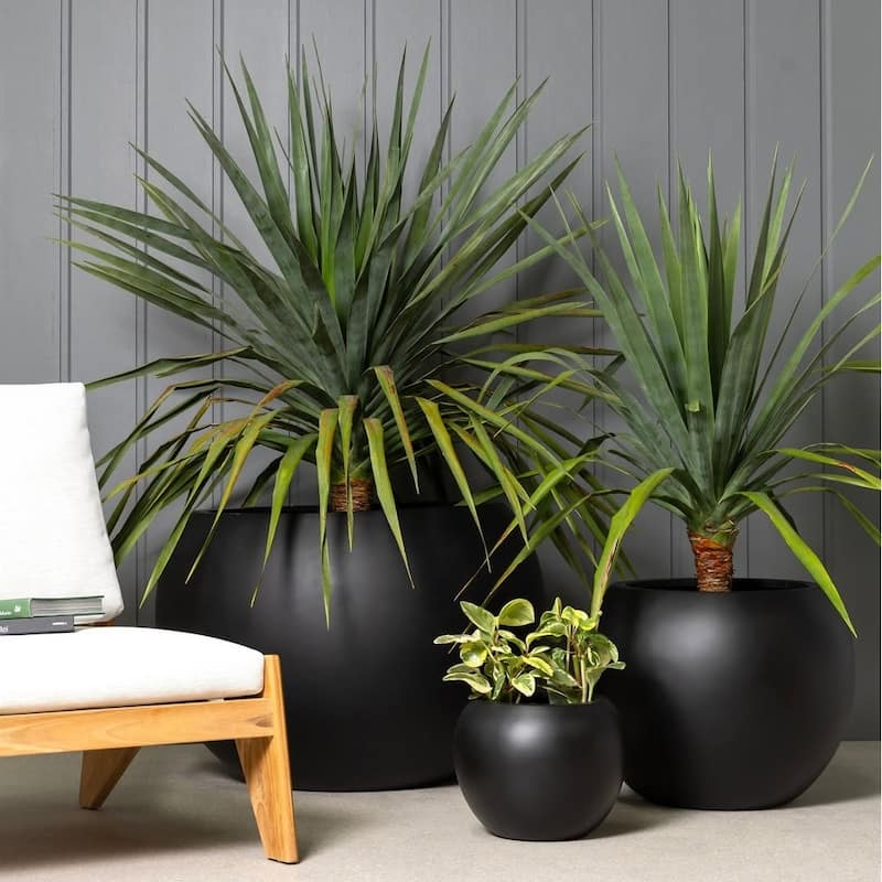 DreamPatio Riverside Fiberstone Composite Ball Planter for Indoor/Outdoor - Smooth Automotive 2K Coating