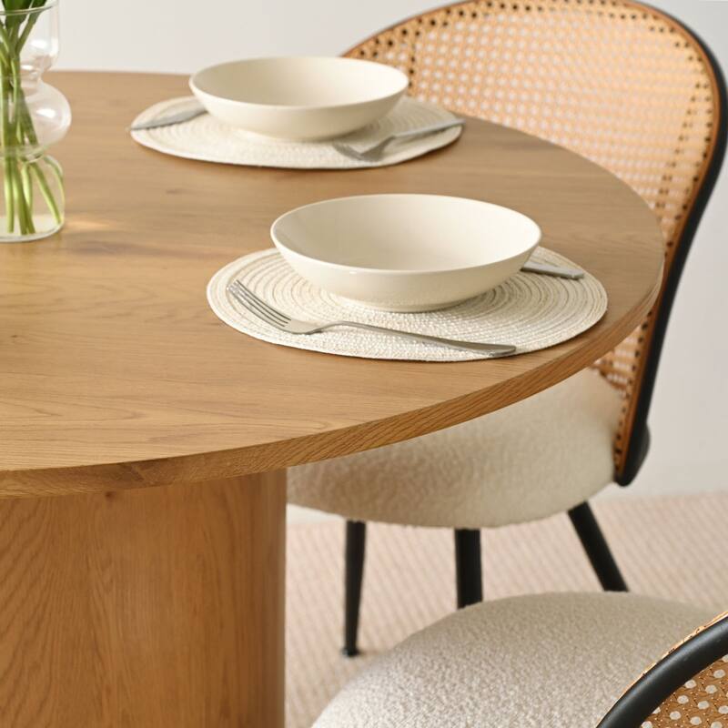 42" Round Pedestal Dining table