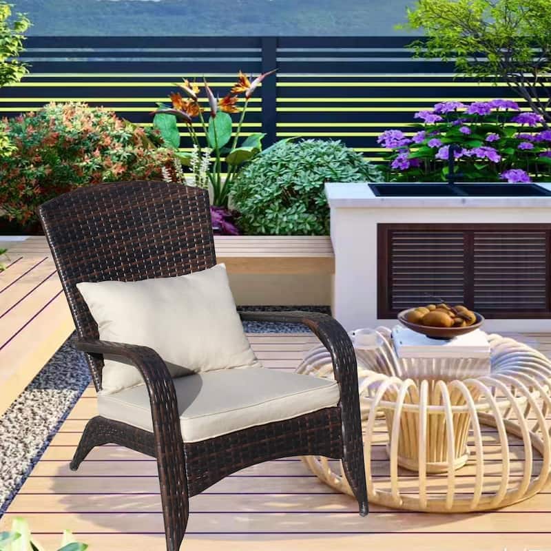 2-Piece Wicker Outdoor Dining Chairs with Beige Cushions