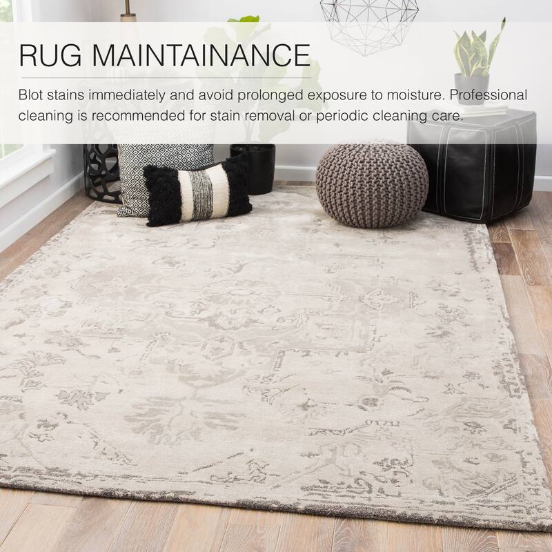 Sasha Handmade Medallion Area Rug