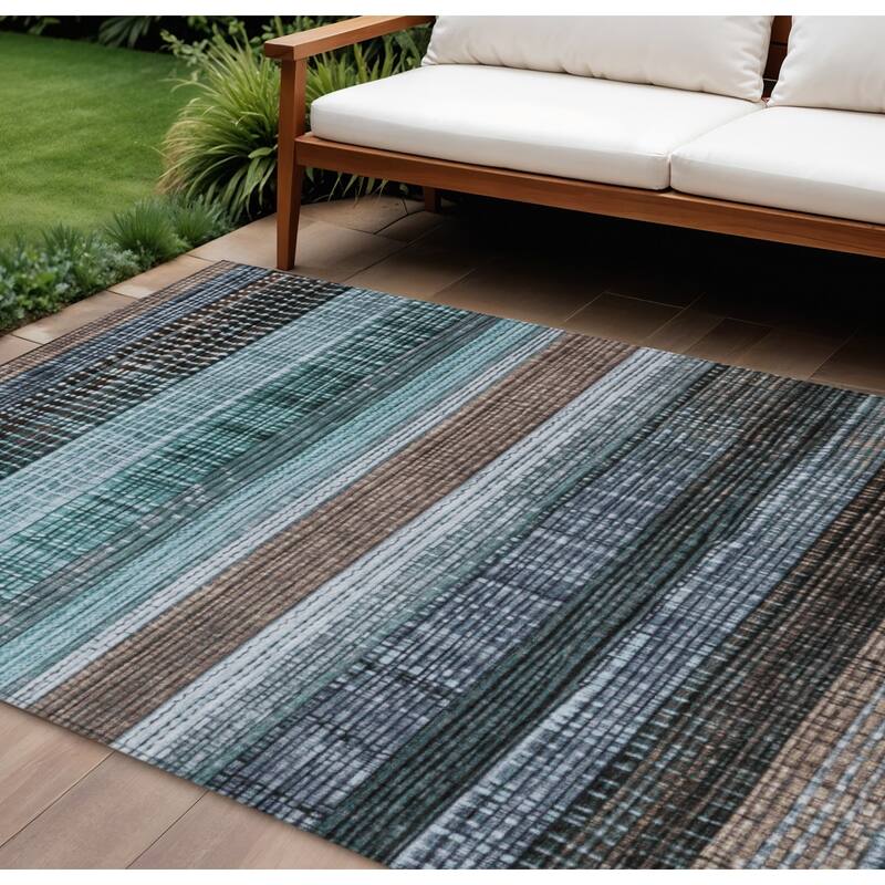 HomeRoots Striped Transitional Rectangle Outdoor Rug - 9' X 12'