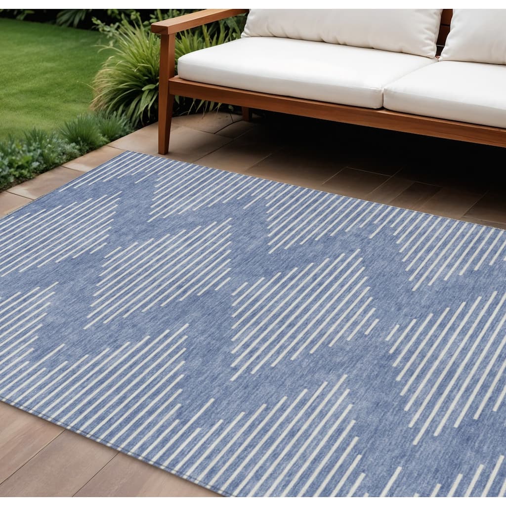 HomeRoots Geometric Transitional Rectangle Outdoor Rug