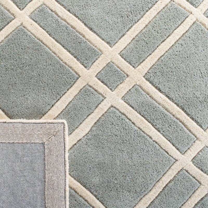 SAFAVIEH Handmade Chatham Geronda Modern Moroccan Wool Rug
