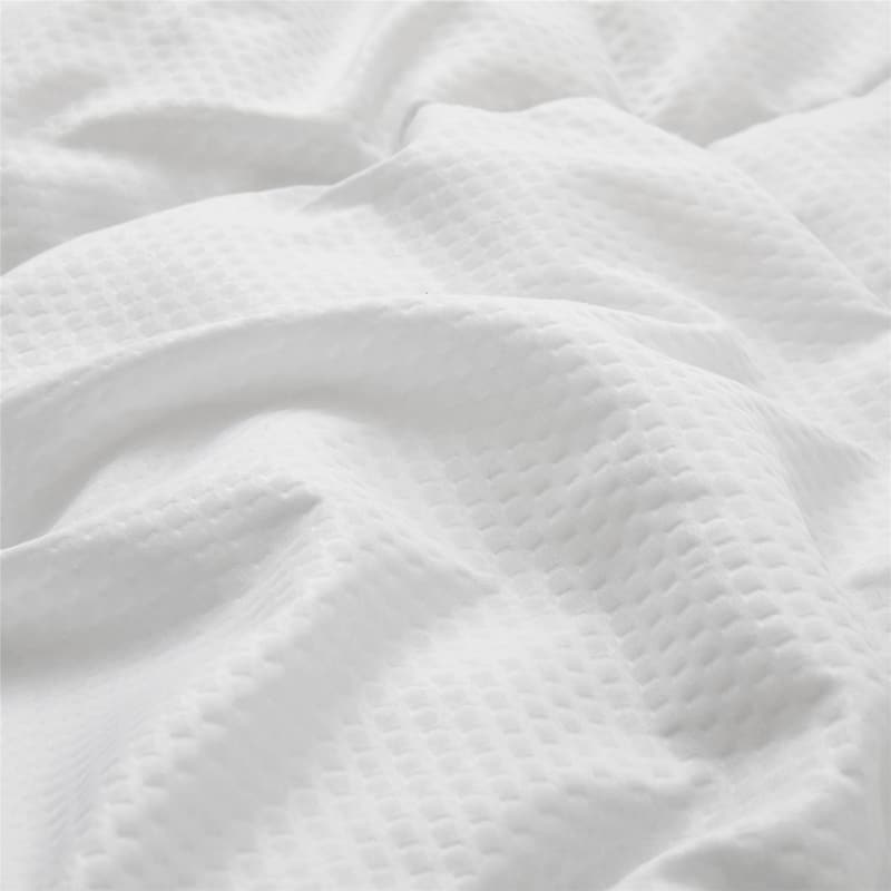 All Season Medium Weight Embossed Reversible Down Alternative Duvet Insert Comforter