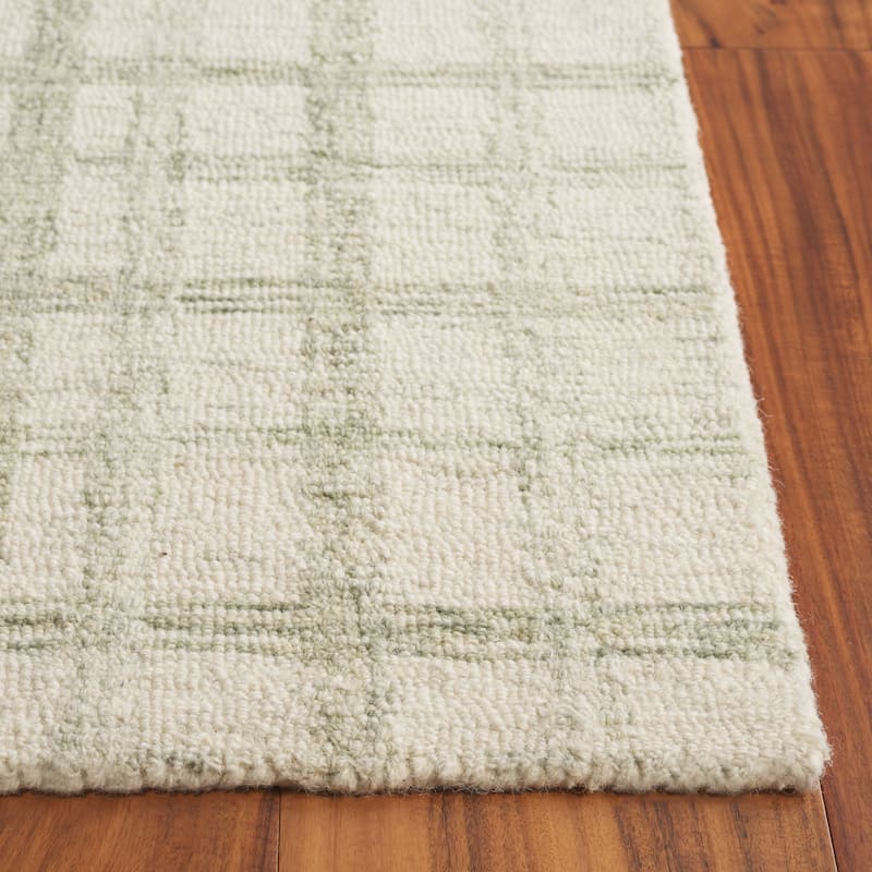 SAFAVIEH Handmade Ebony Sufiya Plaid Wool Rug