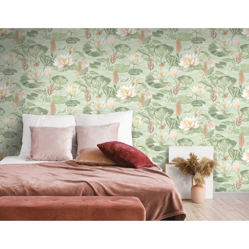 Water Lily Non-pasted Wallpaper – 396in x 20.8in