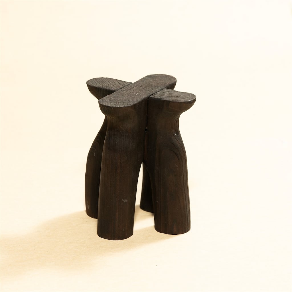 Sm Wood Pedestal Burned Dia 6.25" & H 7.5" - Burned - Medium