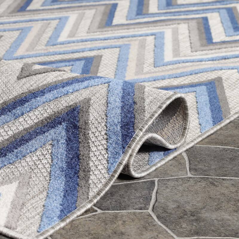 Superior Modern Zig-Zag Geometric Indoor Outdoor Runner or Area Rug