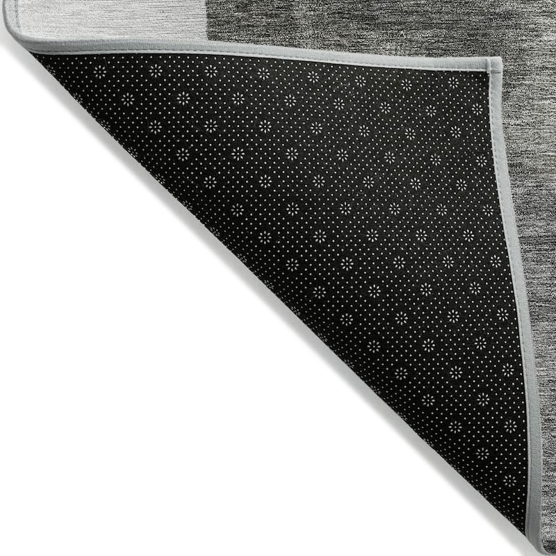 HomeRoots Geometric Transitional Rectangle Outdoor Rug