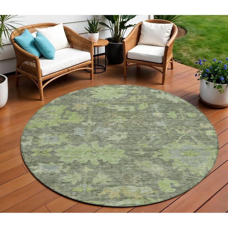 HomeRoots Floral Traditional Rectangle Outdoor Rug - 8' Round