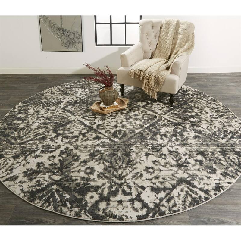 Kiba Distressed Medallion Diamond Rug, Ivory/Gray, Area Rug