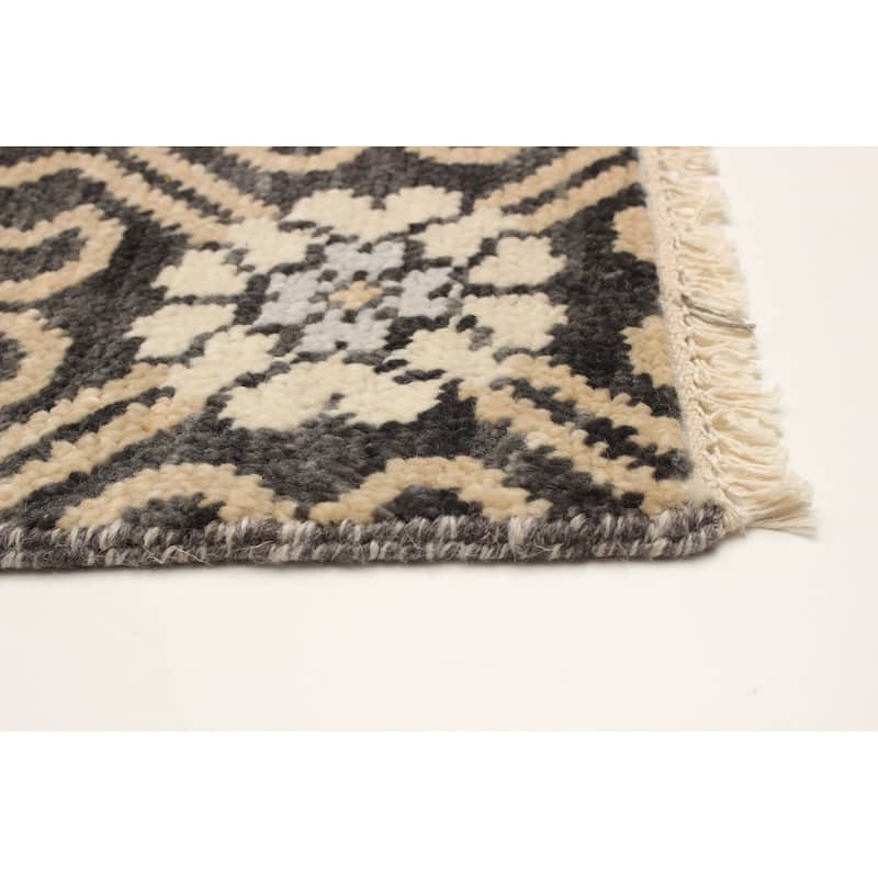 ECARPETGALLERY Hand-knotted Mystique Black Wool Rug - 3' x 4' 9"