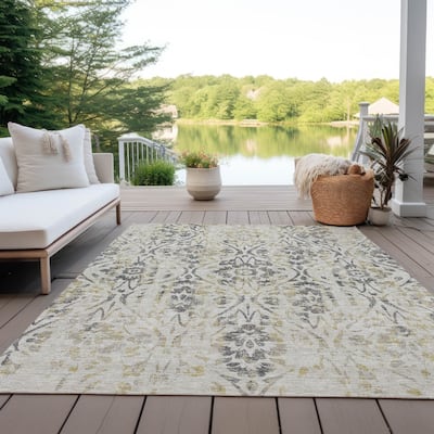 Machine Washable Indoor/ Outdoor Chantille Distressed Traditional Rug