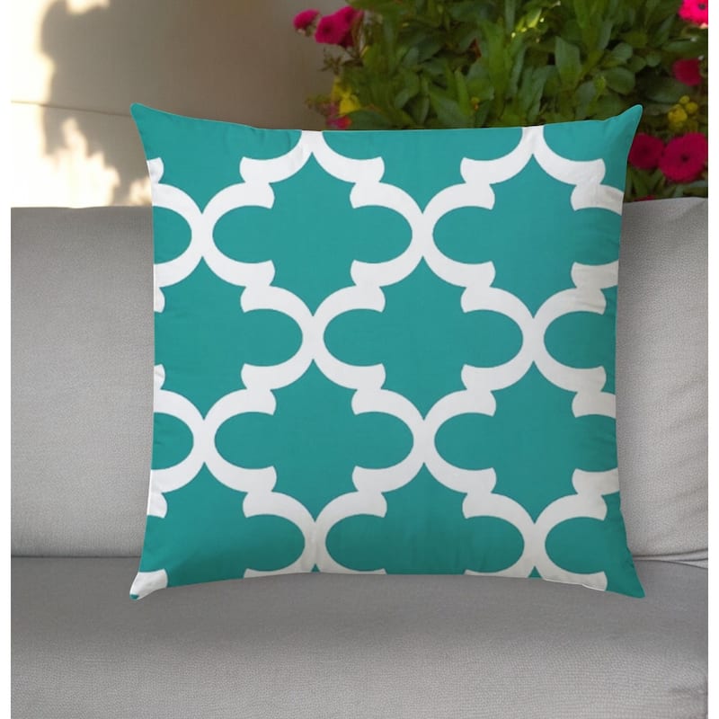 HomeRoots 20" Turquoise and White Quatrefoil Indoor Outdoor Throw Pillow Cover - 19.5' X '19.5' X '0.25 - Turquoise and White - 19.5' X '19.5' X '0.25