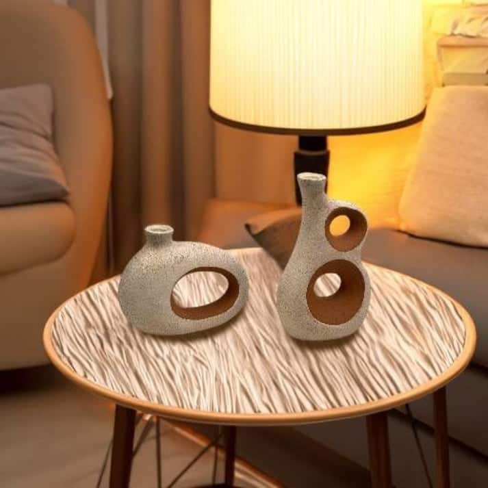 Set of Two Ancient Elegance Ceramic Vases in Brown