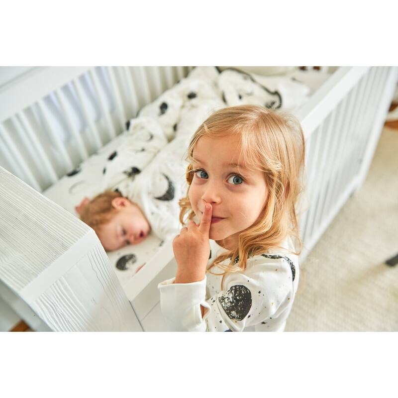 Milk Street True Traditional Crib