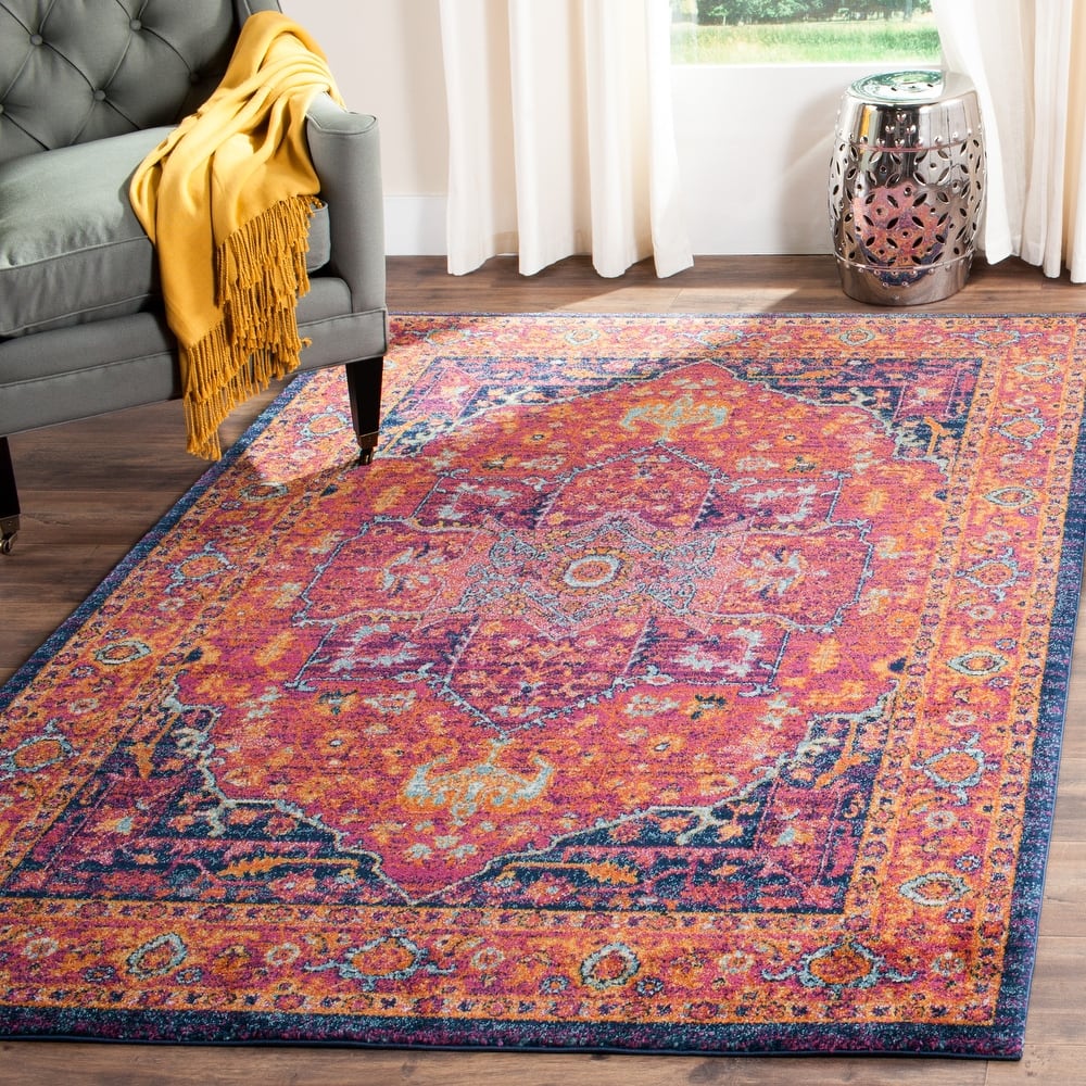 SAFAVIEH Evoke Spasenka Vintage Boho Medallion Rug